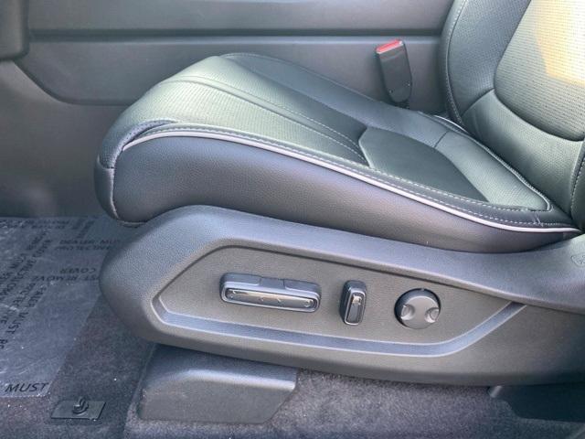 new 2025 Honda Pilot car, priced at $54,575