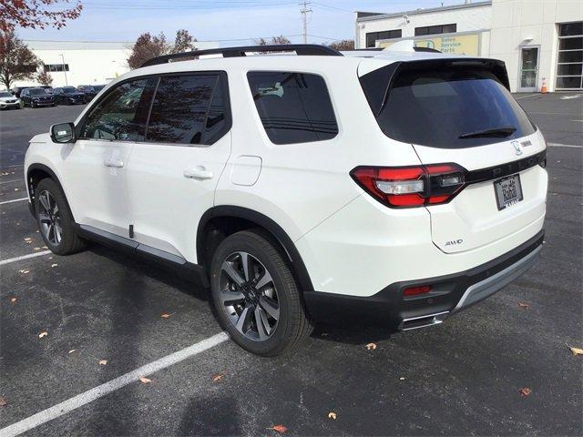 new 2025 Honda Pilot car, priced at $51,550