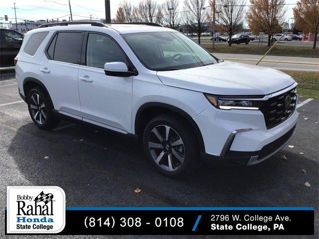 new 2025 Honda Pilot car, priced at $51,550