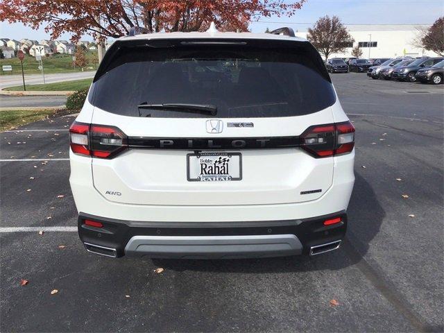 new 2025 Honda Pilot car, priced at $51,550