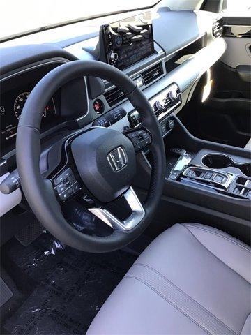 new 2025 Honda Pilot car, priced at $51,550