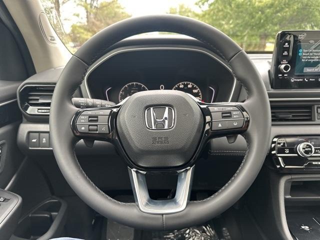 new 2025 Honda Pilot car, priced at $53,450