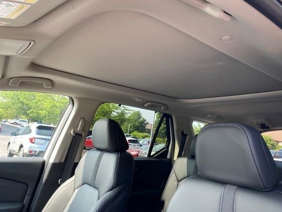 new 2025 Honda Pilot car, priced at $51,095