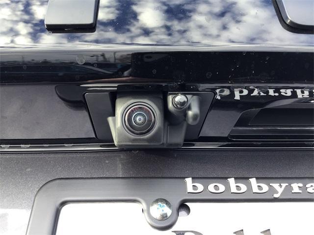 new 2025 Honda Pilot car, priced at $51,095