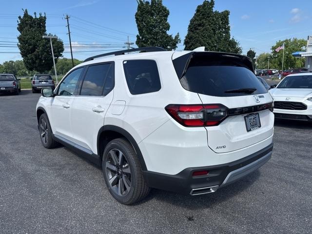 new 2025 Honda Pilot car