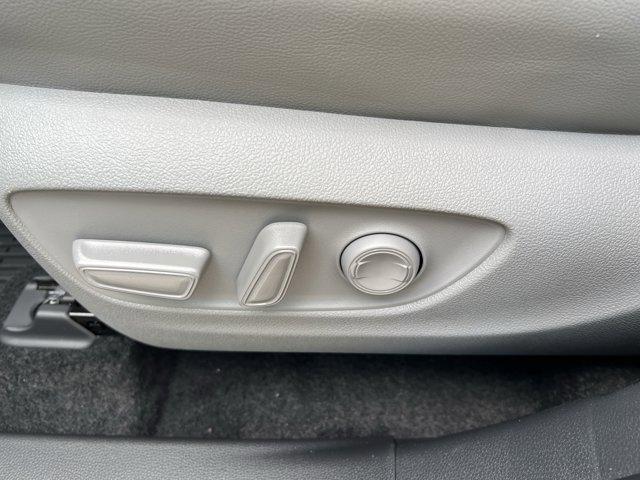 new 2026 Toyota Highlander car, priced at $49,386