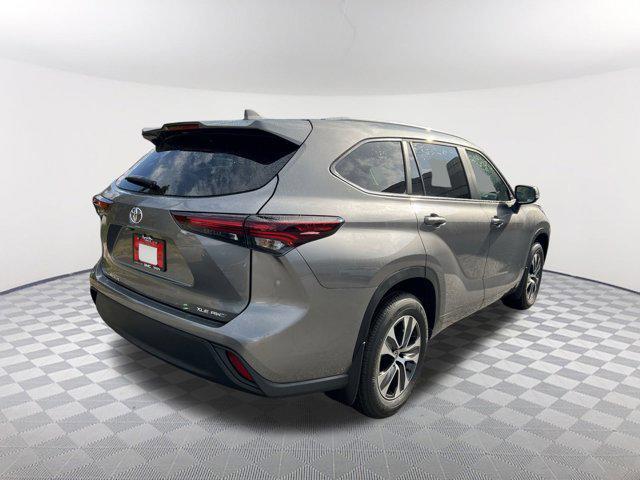 new 2026 Toyota Highlander car, priced at $49,386