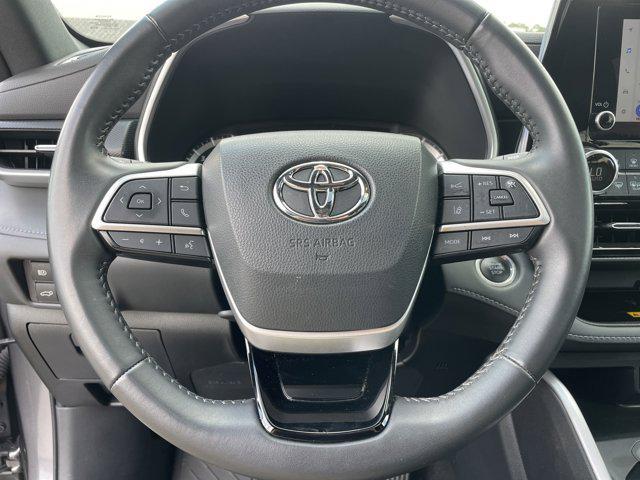 used 2024 Toyota Highlander car, priced at $40,695