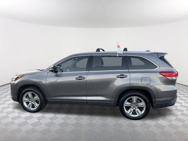 used 2019 Toyota Highlander car, priced at $28,500