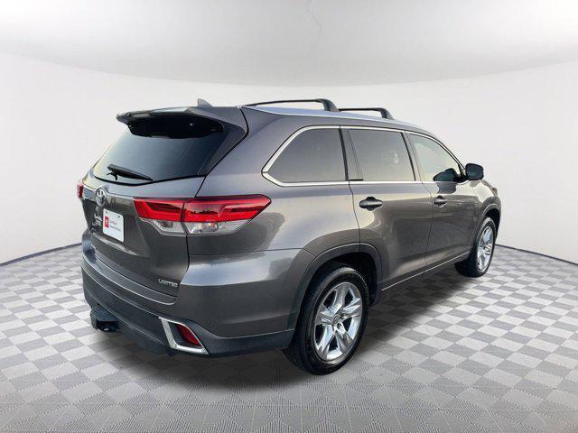 used 2019 Toyota Highlander car, priced at $28,500