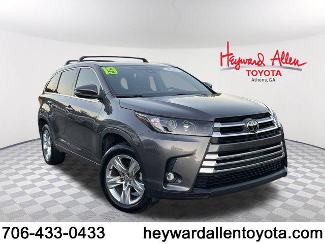 used 2019 Toyota Highlander car, priced at $28,500