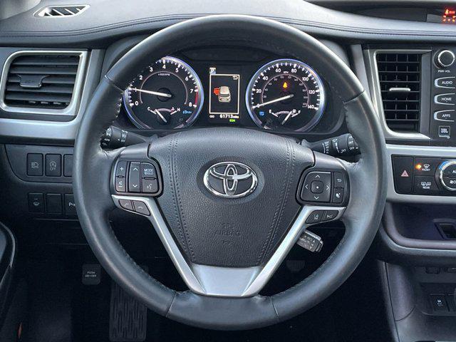 used 2019 Toyota Highlander car, priced at $28,500