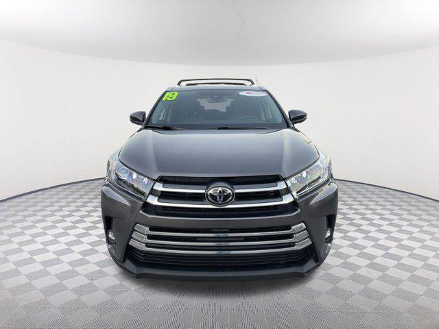 used 2019 Toyota Highlander car, priced at $28,500