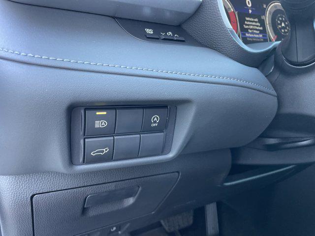 new 2025 Toyota Highlander car, priced at $53,268