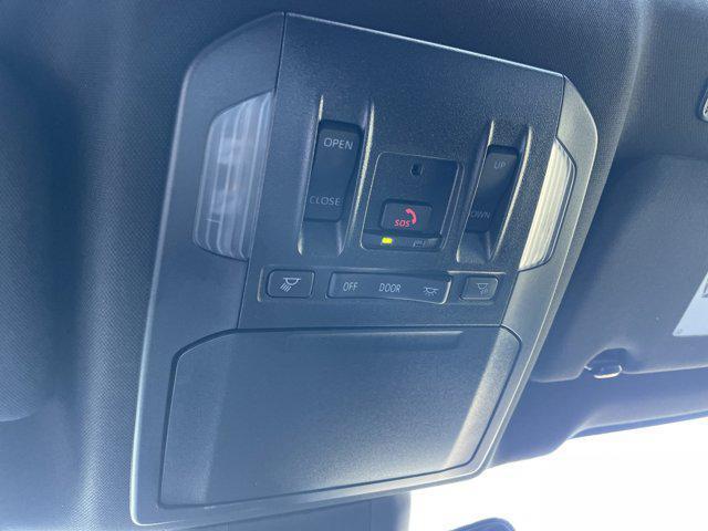 new 2025 Toyota Highlander car, priced at $53,268