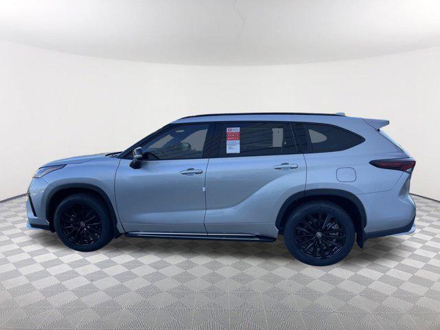 new 2025 Toyota Highlander car, priced at $53,268