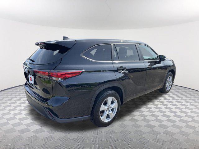 used 2023 Toyota Highlander car, priced at $35,499