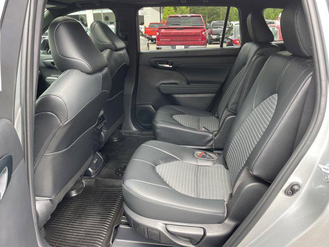 used 2023 Toyota Highlander car, priced at $41,498