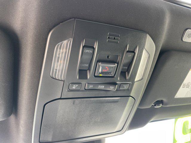 used 2023 Toyota Highlander car, priced at $45,498