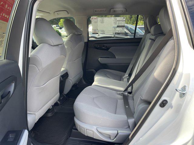 new 2025 Toyota Highlander car, priced at $47,048