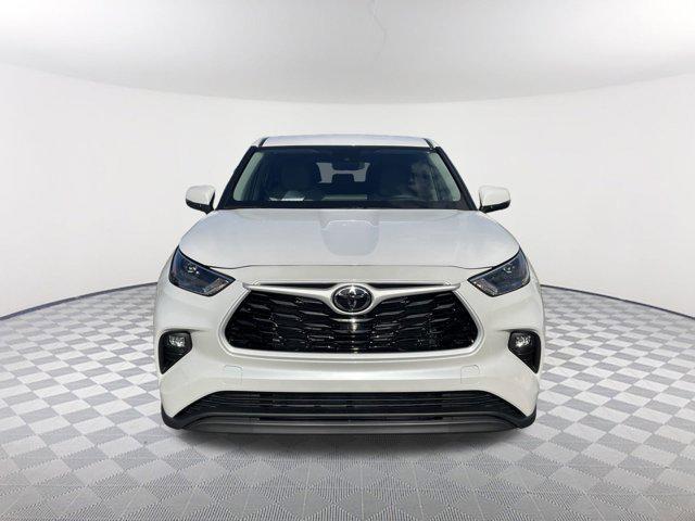 new 2025 Toyota Highlander car, priced at $47,048