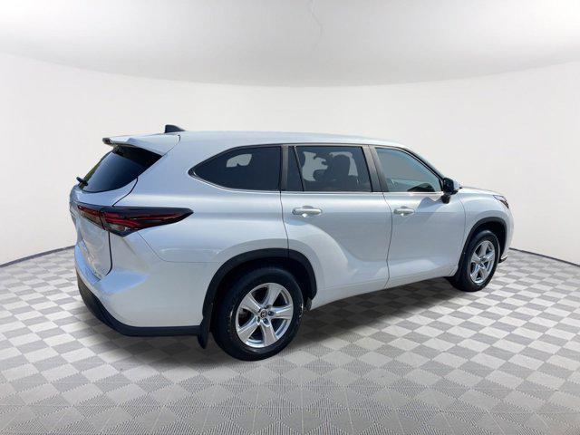used 2024 Toyota Highlander car, priced at $39,998