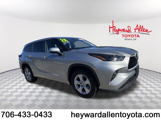 used 2024 Toyota Highlander car, priced at $38,050