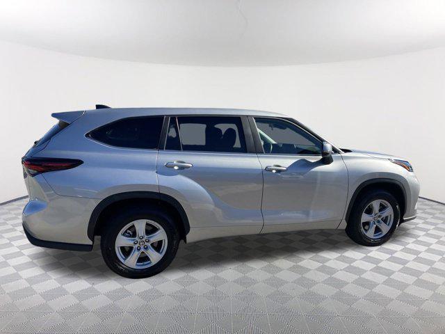 used 2024 Toyota Highlander car, priced at $38,050