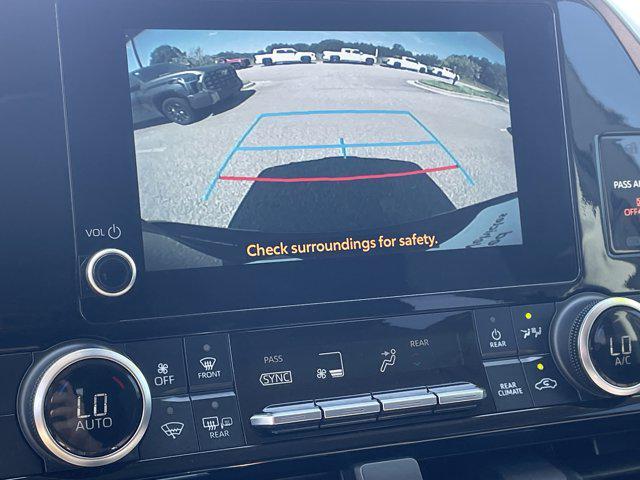 used 2023 Toyota Highlander car, priced at $32,498