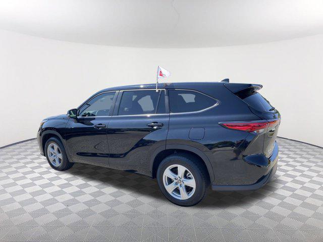used 2023 Toyota Highlander car, priced at $32,498