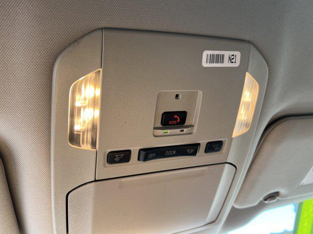 used 2024 Toyota Highlander car, priced at $32,998