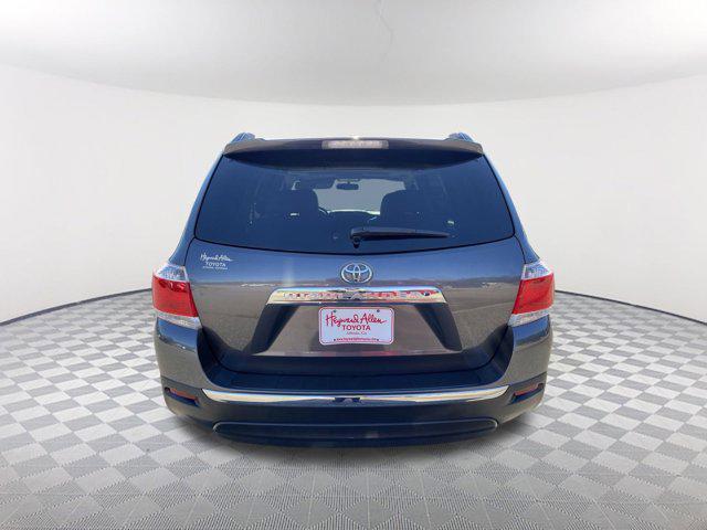 used 2013 Toyota Highlander car, priced at $15,900