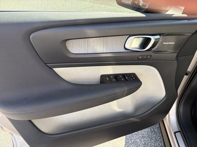 used 2023 Volvo XC40 car, priced at $30,998