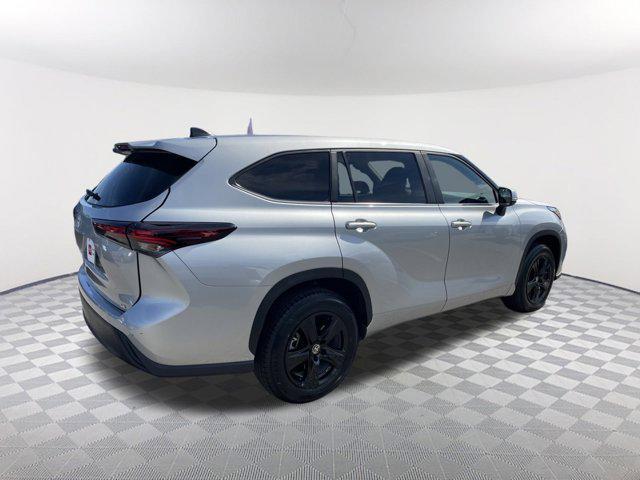 used 2024 Toyota Highlander car, priced at $37,998