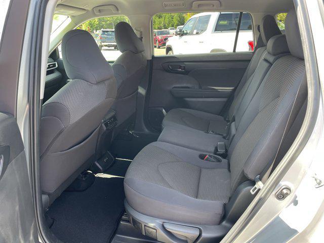 used 2024 Toyota Highlander car, priced at $37,998