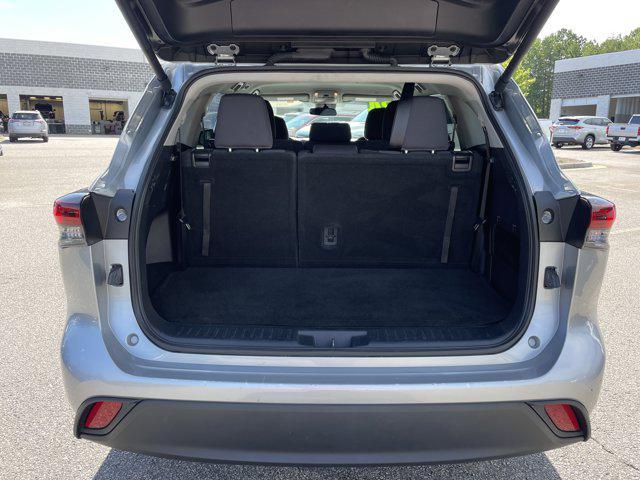 used 2024 Toyota Highlander car, priced at $37,998