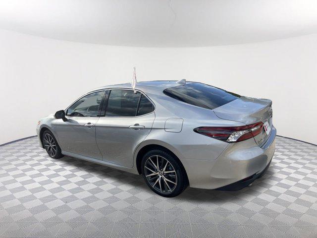 used 2023 Toyota Camry Hybrid car, priced at $28,900