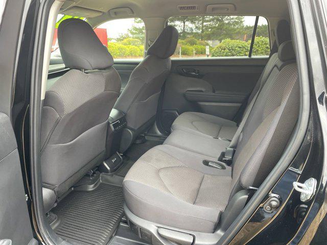 used 2024 Toyota Highlander car, priced at $37,900