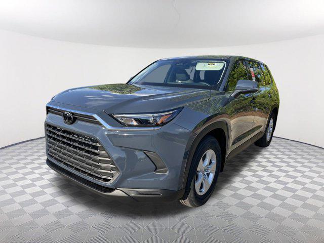 new 2025 Toyota Highlander car, priced at $46,733