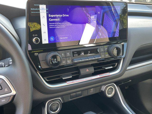 new 2025 Toyota Highlander car, priced at $46,733