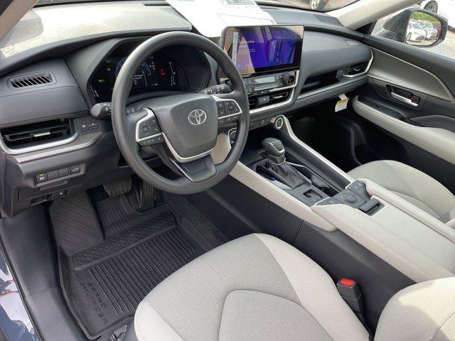 new 2025 Toyota Highlander Hybrid car, priced at $49,712