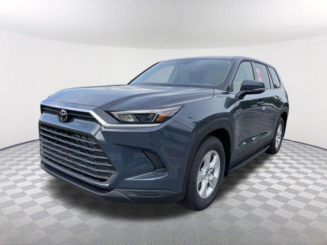 new 2025 Toyota Highlander Hybrid car, priced at $49,712
