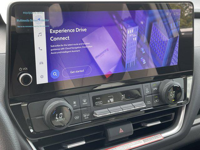 new 2025 Toyota Highlander Hybrid car, priced at $49,712