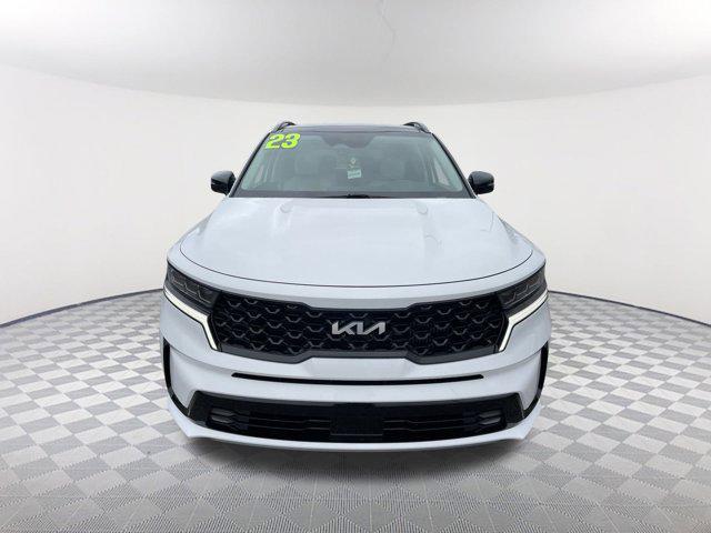 used 2023 Kia Sorento car, priced at $32,100