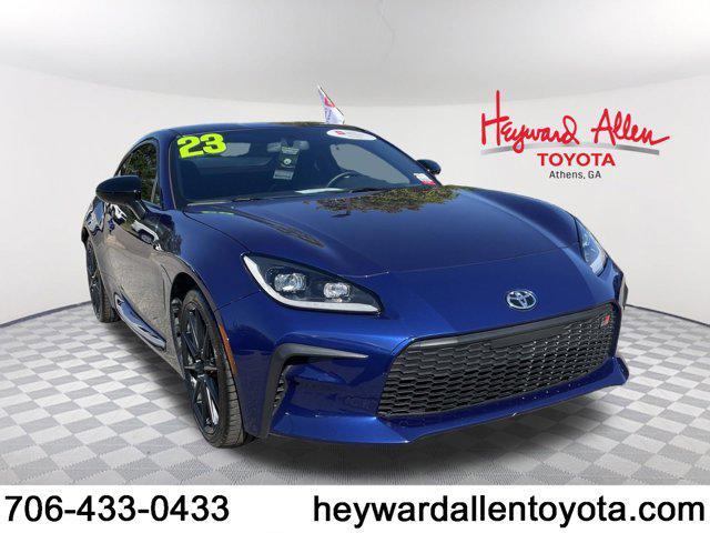 used 2023 Toyota GR86 car, priced at $30,900