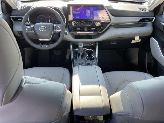 new 2025 Toyota Highlander car, priced at $54,329