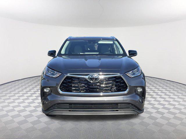new 2025 Toyota Highlander car, priced at $54,329