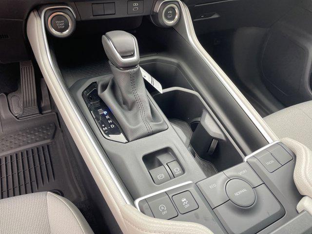 new 2025 Toyota Highlander car, priced at $44,207