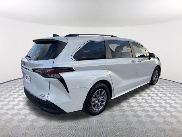 used 2024 Toyota Sienna car, priced at $38,600