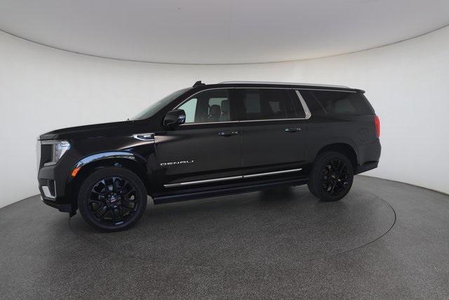 used 2022 GMC Yukon XL car, priced at $45,217